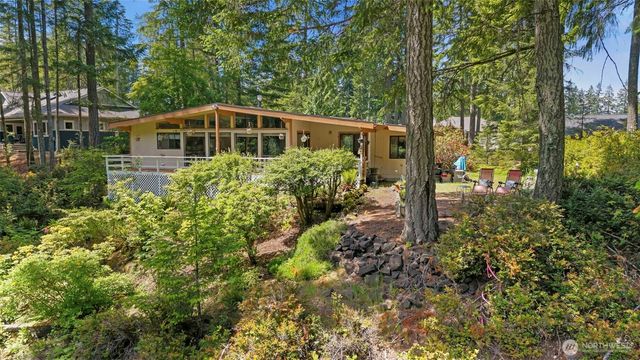 91 E Jack Pine Lane, Union, WA 98592