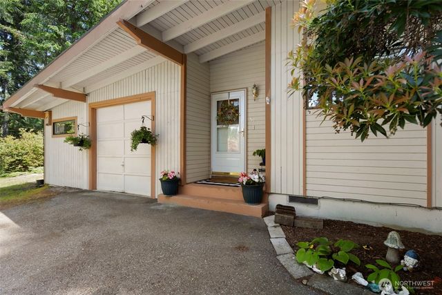 91 E Jack Pine Lane, Union, WA 98592
