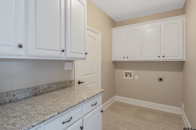 100 Thames Dr, Bullard, TX 75757