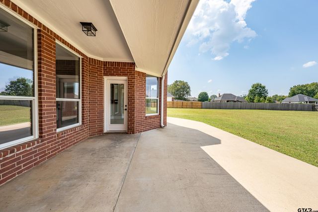 100 Thames Dr, Bullard, TX 75757