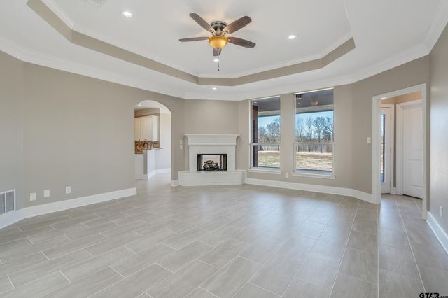 100 Thames Dr, Bullard, TX 75757