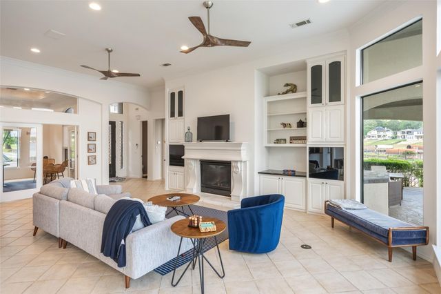 18706 Grand Harbor Point, Montgomery, TX 77356