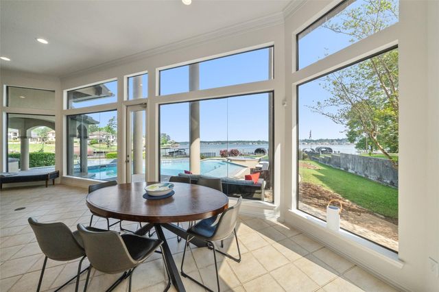 18706 Grand Harbor Point, Montgomery, TX 77356