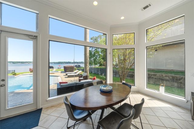 18706 Grand Harbor Point, Montgomery, TX 77356