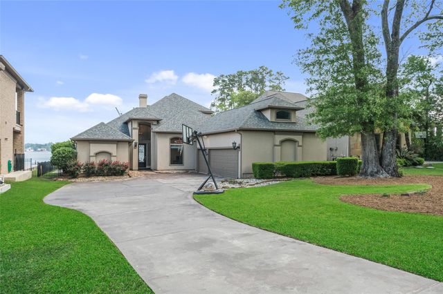 18706 Grand Harbor Point, Montgomery, TX 77356