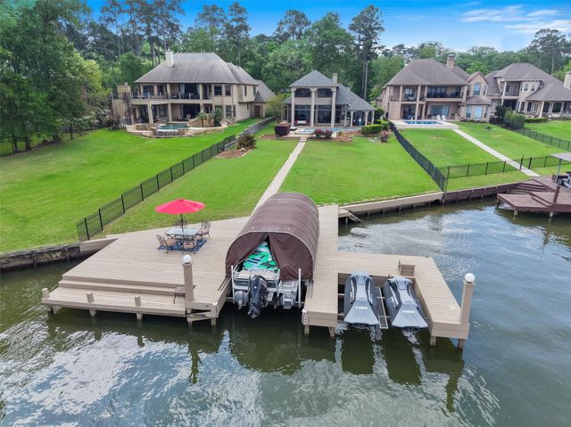 18706 Grand Harbor Point, Montgomery, TX 77356