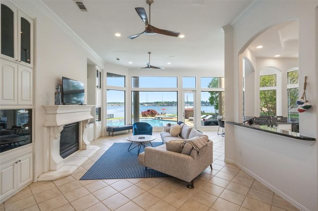 18706 Grand Harbor Point, Montgomery, TX 77356