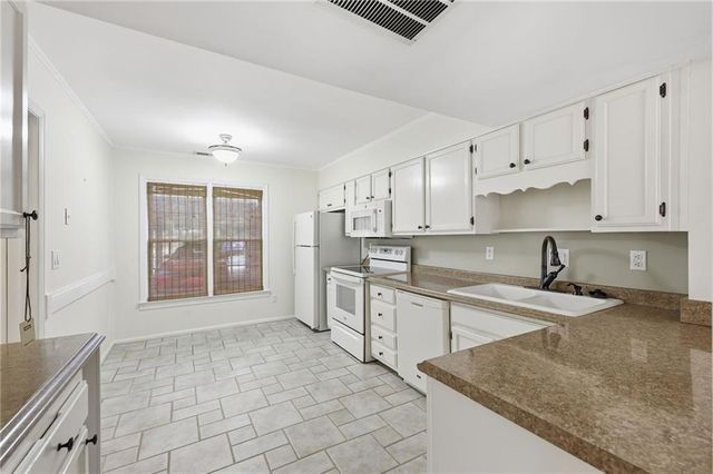 6500 Gaines Ferry Road i-4, Flowery Branch, GA 30542