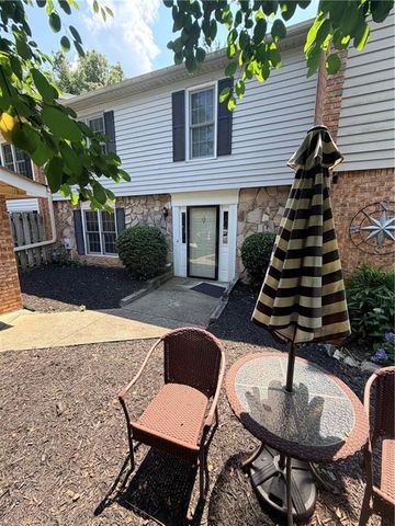 6500 Gaines Ferry Road i-4, Flowery Branch, GA 30542