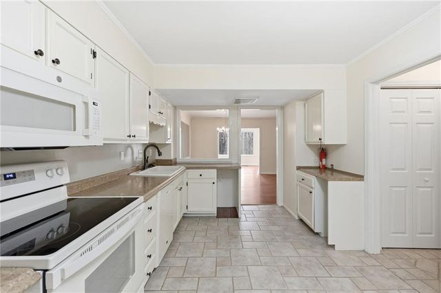 6500 Gaines Ferry Road i-4, Flowery Branch, GA 30542