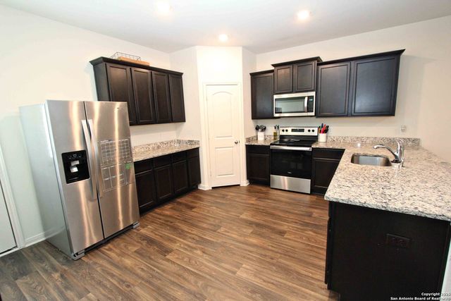 10934 Monterey Pike, Converse, TX 78109
