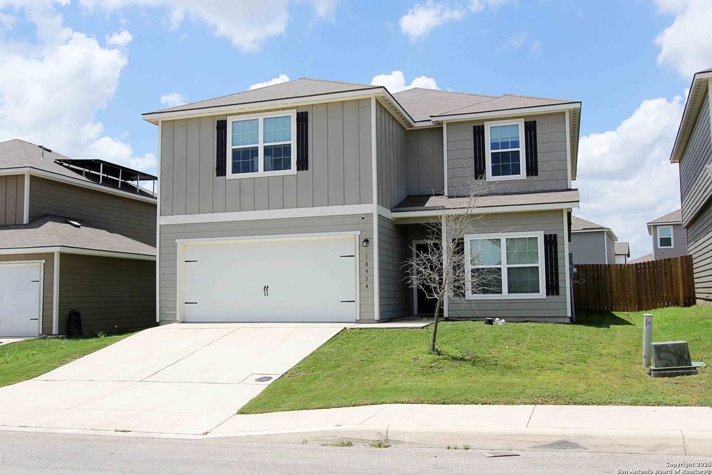 10934 Monterey Pike, Converse, TX 78109
