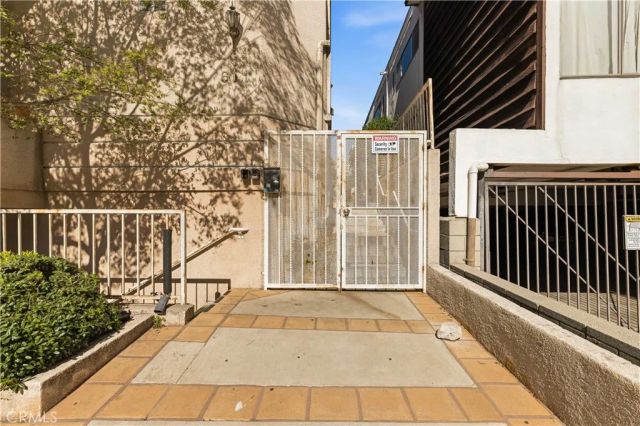 611 E Olive 106, Burbank, CA 91501