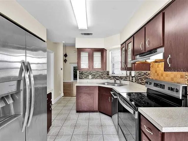 7212 ALSTON COURT, Orlando, FL 32835