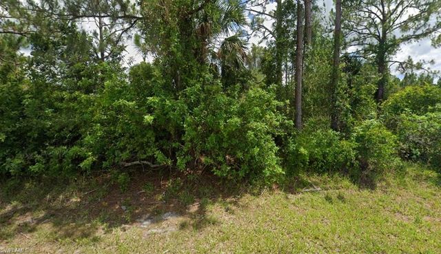 3307 58th ST W, Lehigh Acres, FL 33971