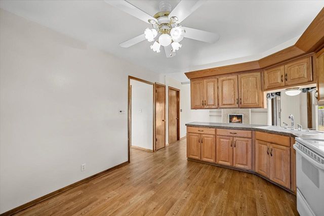 7002 Lindner DRIVE, Franklin, WI 53132