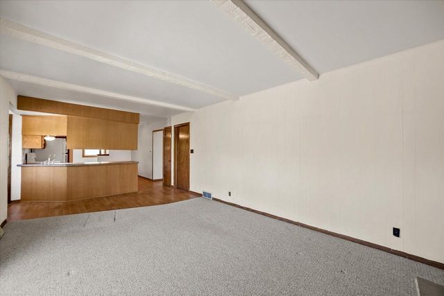 7002 Lindner DRIVE, Franklin, WI 53132