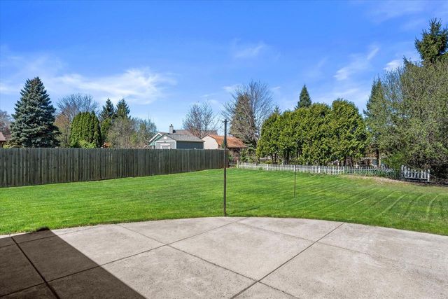 7002 Lindner DRIVE, Franklin, WI 53132