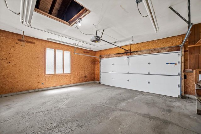 7002 Lindner DRIVE, Franklin, WI 53132