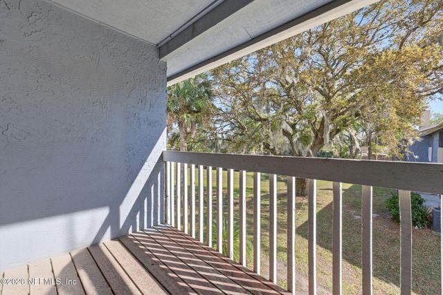 3517 PEELER Road 17, Jacksonville, FL 32277