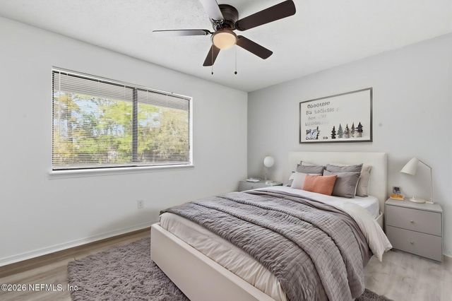 3517 PEELER Road 17, Jacksonville, FL 32277