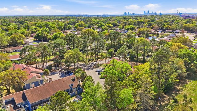 3517 PEELER Road 17, Jacksonville, FL 32277