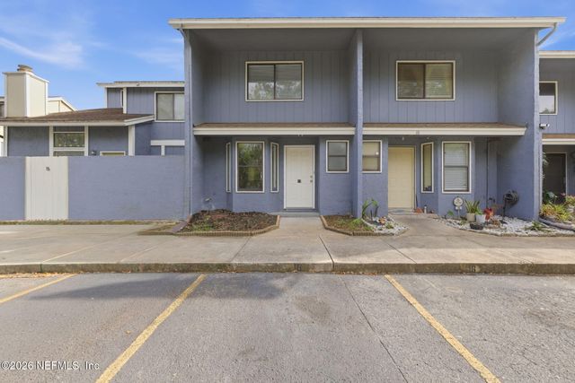 3517 PEELER Road 17, Jacksonville, FL 32277