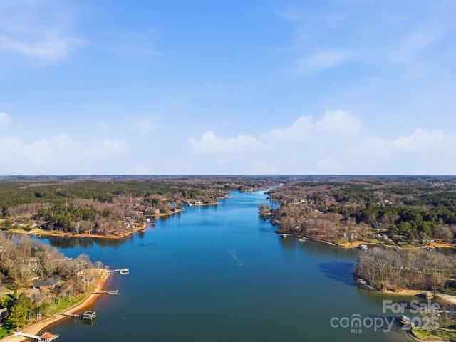 168 Willow Point Road, Troutman, NC 28166