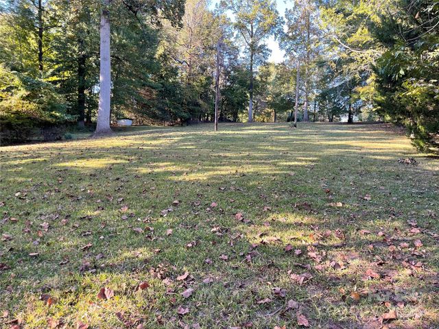 168 Willow Point Road, Troutman, NC 28166