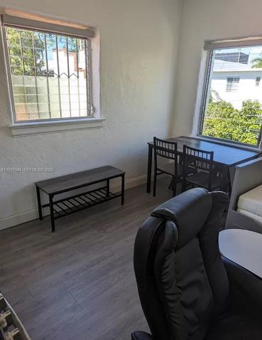 2822 Pine Tree Dr 4A, Miami Beach, FL 33140