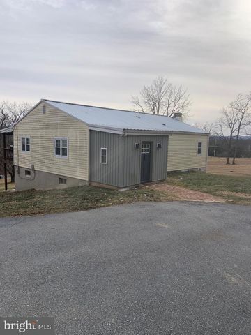 228 NOTCH RD, Duncannon, PA 17020