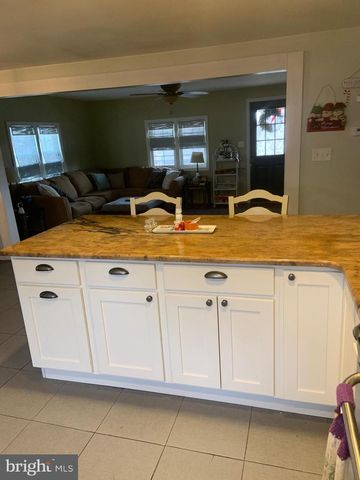 228 NOTCH RD, Duncannon, PA 17020