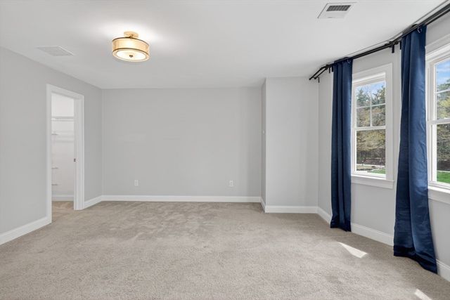 228 Norfolk St 228, Holliston, MA 01746