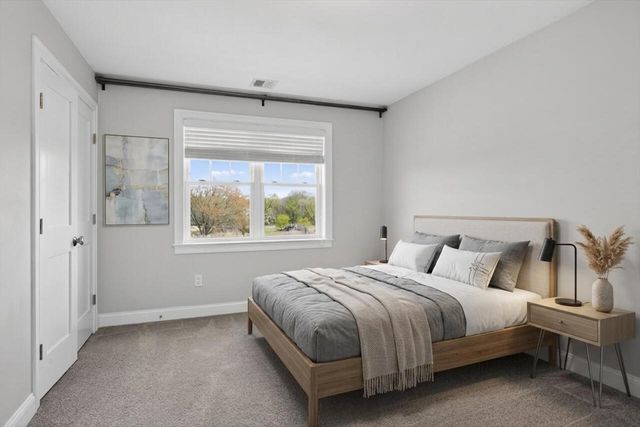 228 Norfolk St 228, Holliston, MA 01746