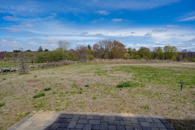 228 Norfolk St 228, Holliston, MA 01746