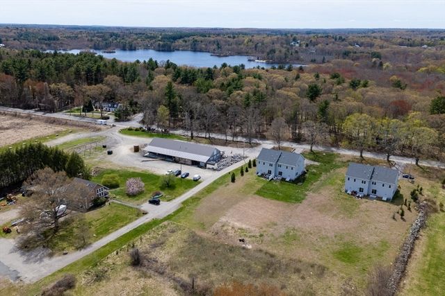 228 Norfolk St 228, Holliston, MA 01746