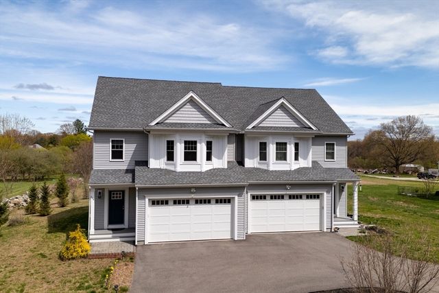 228 Norfolk St 228, Holliston, MA 01746