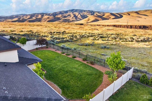 7624 S Wagons View Avenue, Boise, ID 83716