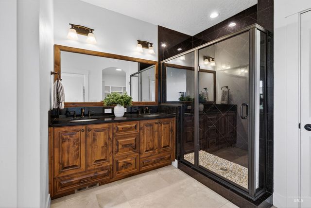 7624 S Wagons View Avenue, Boise, ID 83716