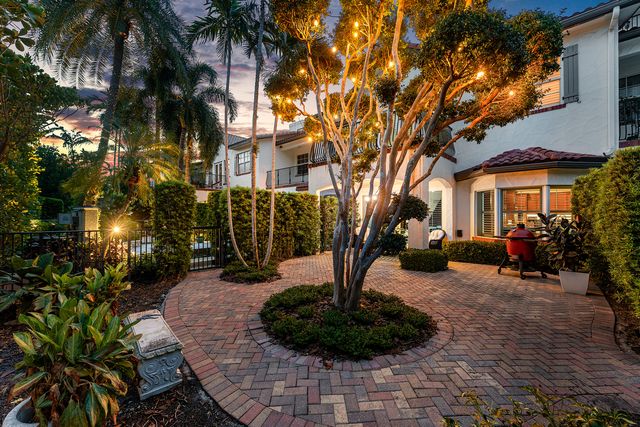 828 ESTUARY Way, Delray Beach, FL 33483