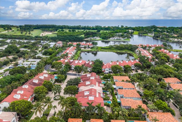 828 ESTUARY Way, Delray Beach, FL 33483
