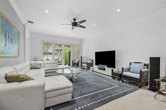 828 ESTUARY Way, Delray Beach, FL 33483