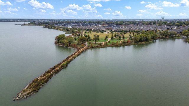 7609 Redondo Drive, Rowlett, TX 75088