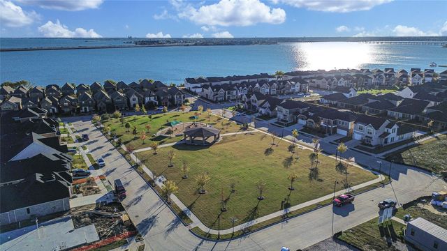 7609 Redondo Drive, Rowlett, TX 75088