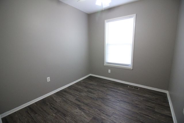 15756 Woodmont Street, Romulus, MI 48174