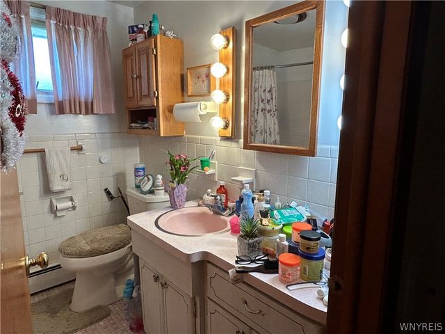 85 Andres Place, Cheektowaga, NY 14225