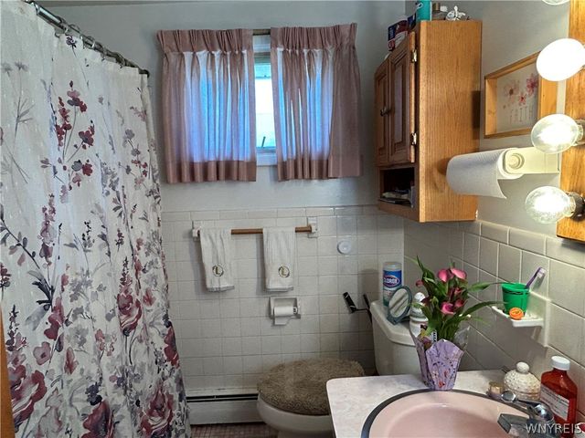 85 Andres Place, Cheektowaga, NY 14225