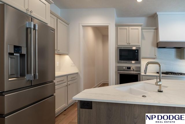 8909 Appaloosa Lane, Lincoln, NE 68520