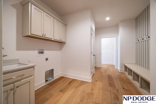 8909 Appaloosa Lane, Lincoln, NE 68520