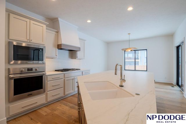 8909 Appaloosa Lane, Lincoln, NE 68520